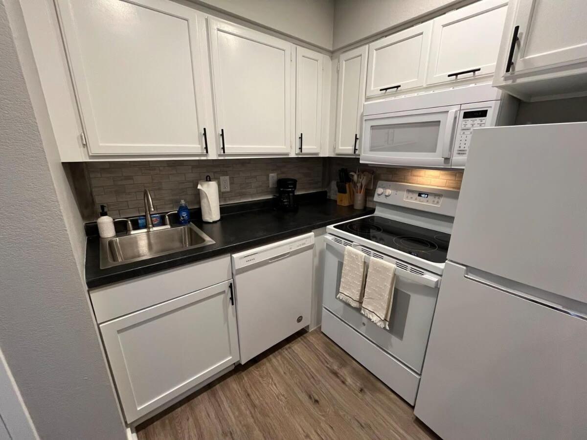 Aksarben 1 Bedroom-Close To I-80 أوماها المظهر الخارجي الصورة