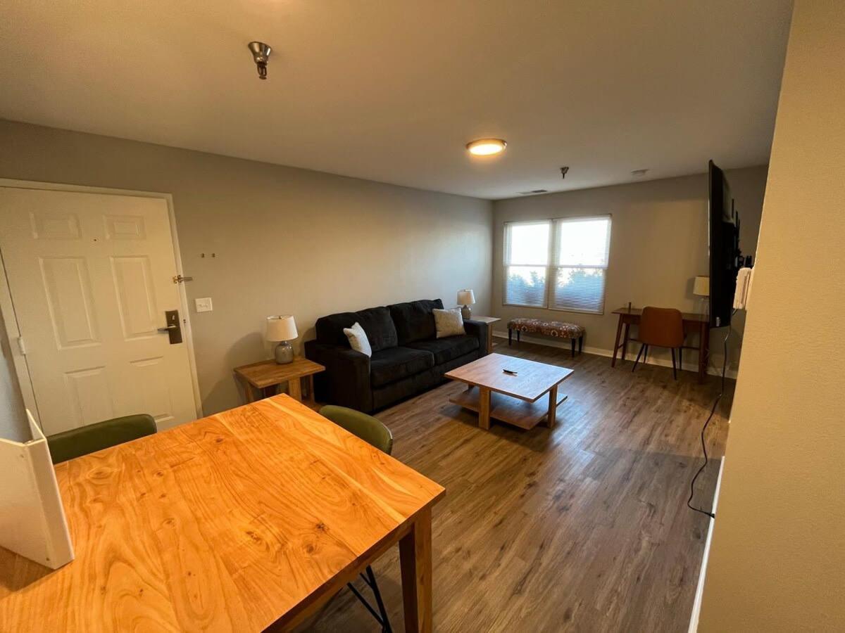 Aksarben 1 Bedroom-Close To I-80 أوماها المظهر الخارجي الصورة